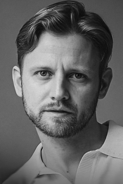 Emil Lystvedt Berntsen as Emil Lystvedt Berntsen