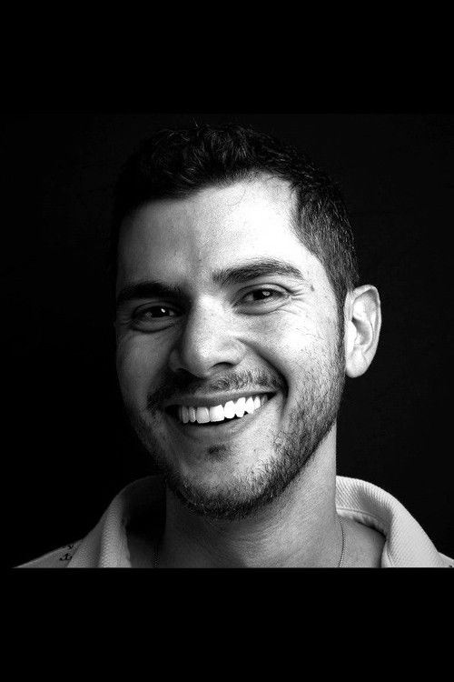 Daniel González as Daniel Pistola