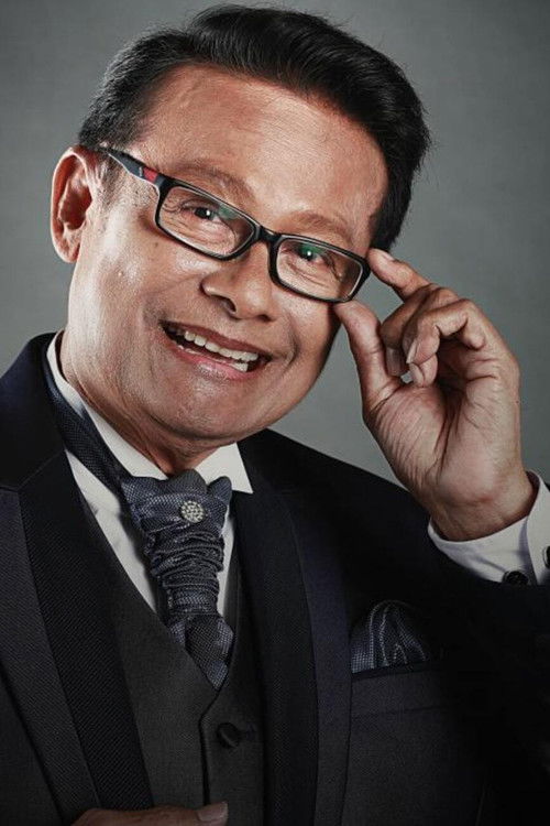 Koes Hendratmo as Rey