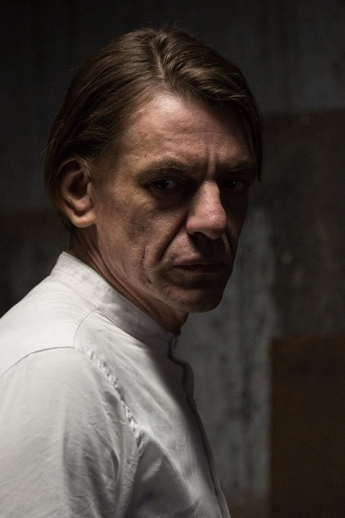 Pascal Maetens as Walther