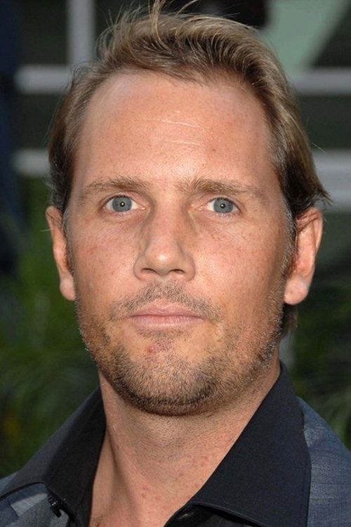 Omri Katz as Scottish Laddie