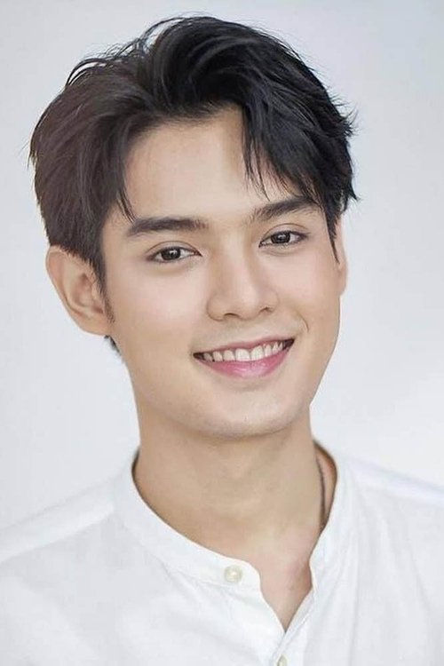 Jirayus Khaobaimai as Robot