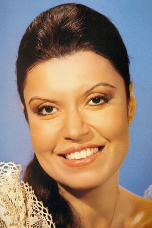 Marilu Martinelli as Dona Pequena