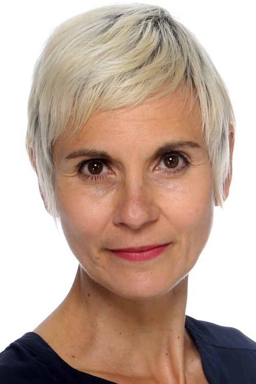 Céline Spang as Claire