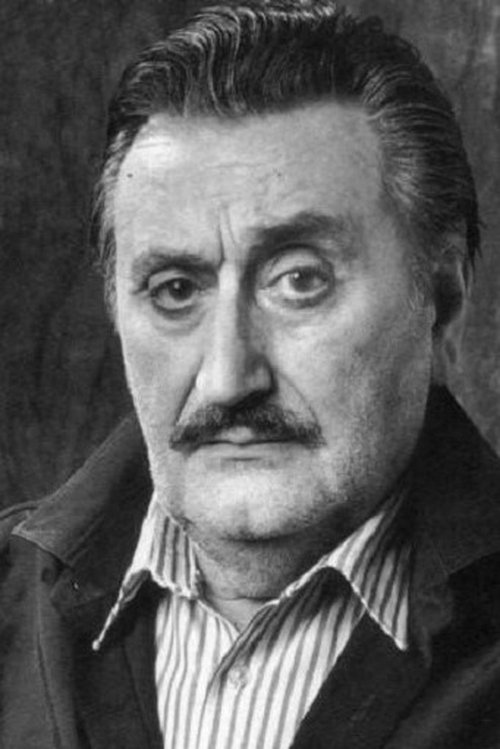 Emilio Laguna as El homosexual