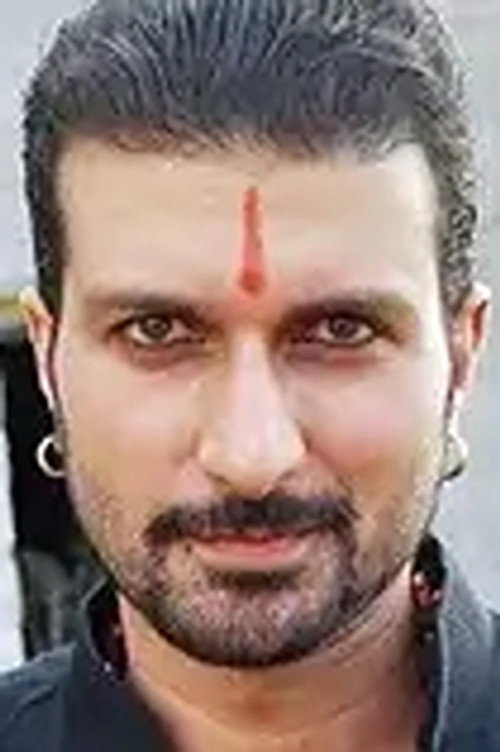 Siddharth Vasudev as Samar Singh