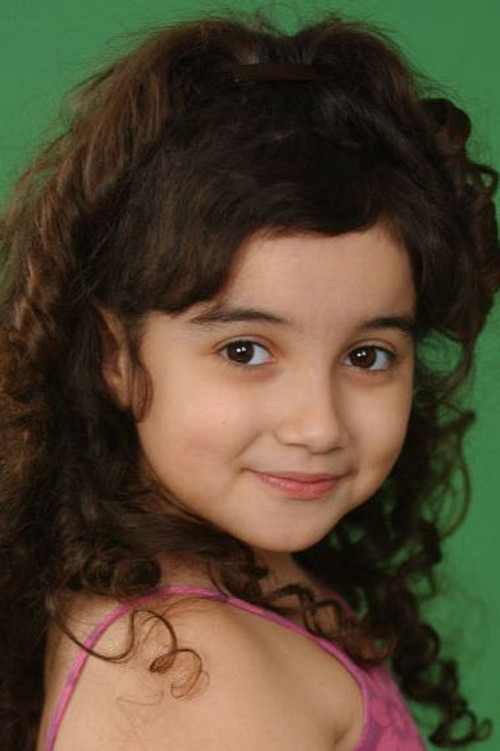 Alexandria Suarez as Backpack / Littlest Elf / Little Fairy / Bees / Elf (voice)