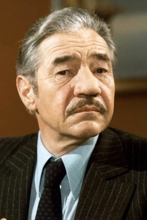 Jean-Pierre Darras as José, Small-time Crook