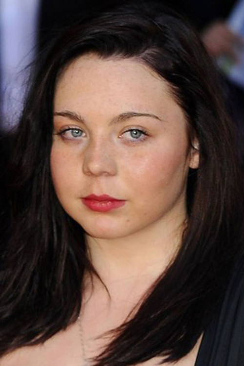 Natasha Jonas as Holli Vavasour