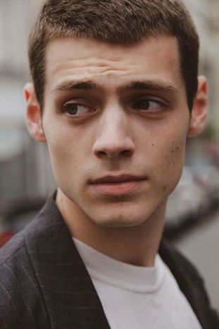 Noé Besin as Isaac Lahelec