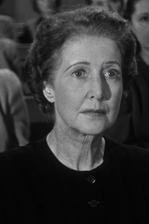 Margarita Martín as Frasca (uncredited)