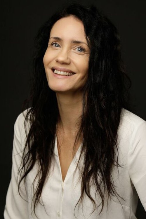 Maria Forslin as Anna