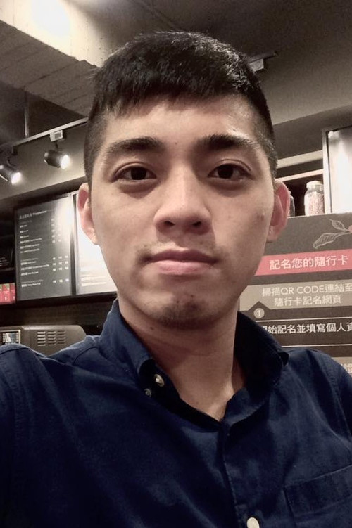 Li Guan Yi as Friend