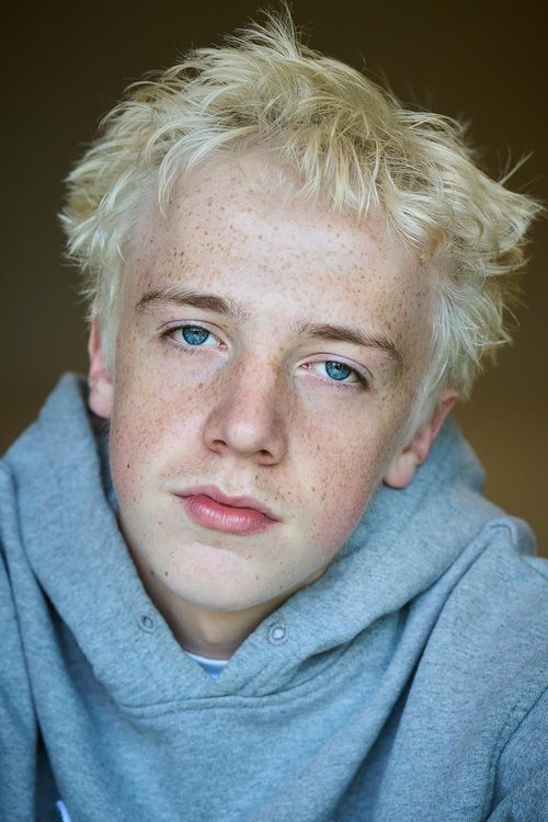 Leo Ashton as Sam Kallisto