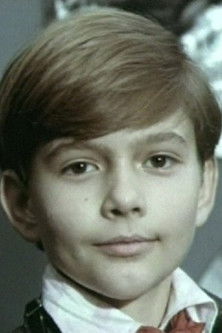 Andrey Vertel as Molchunov