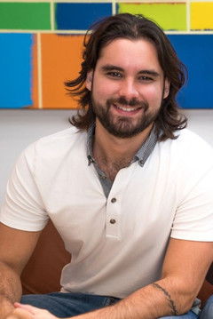 Jean Carlo Carreras as Miguel