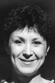 Rita Lafontaine as Une servante