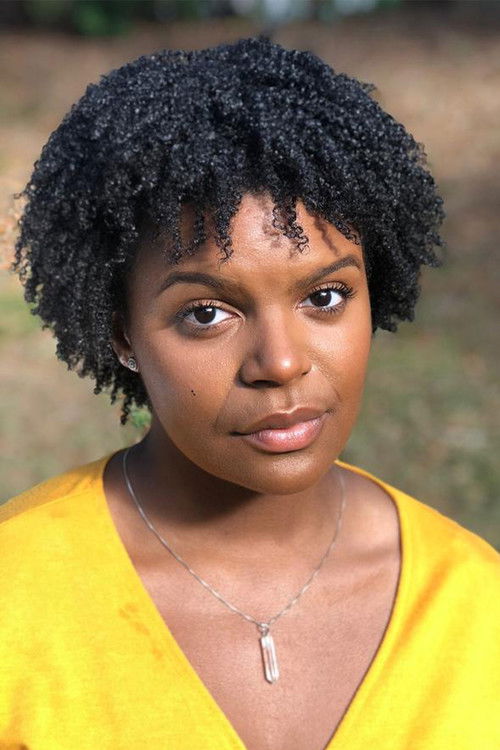 Naire Poole as Andrea