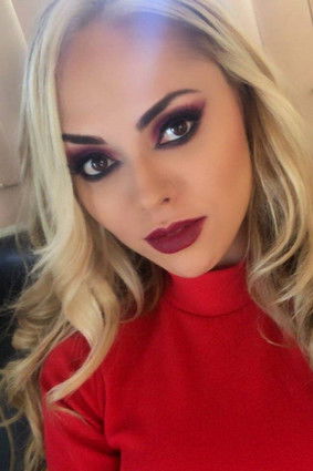 Alejandra Jiménez as Draculona