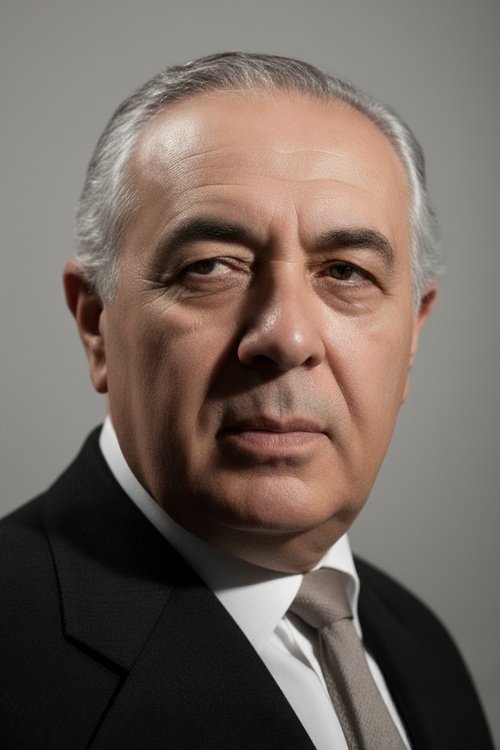 Muammer Gözalan as 