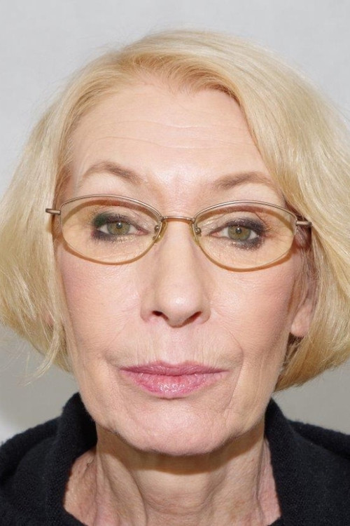 Katarzyna Skolimowska as Nurse