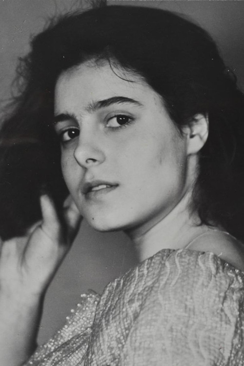 Chätrin Bagala as Karoliine