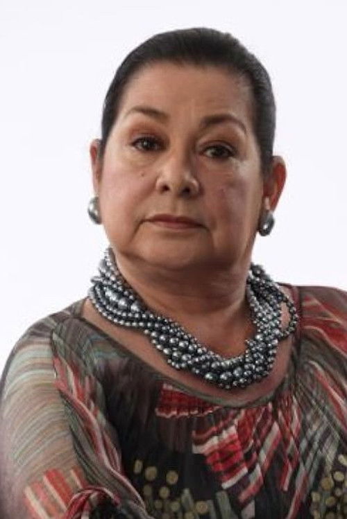 Lollie Mara as Isabela