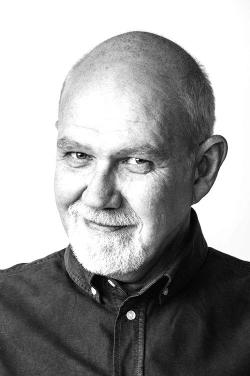 Dan Robbertse as Kalie Theron