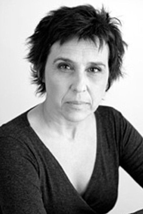 Silvia Kahn as Le docteur Mathieu - la cancérologue