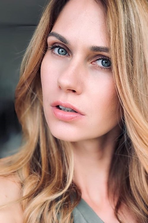 Eve Borchardt as Nina