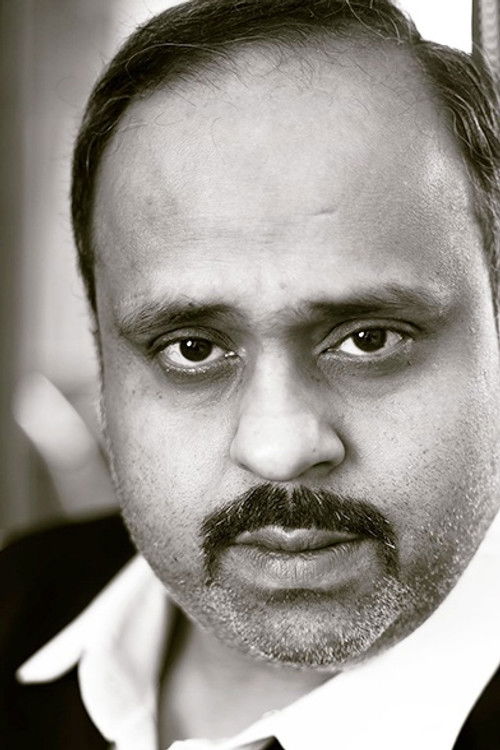 Salim Siddiqui as Taxi Driver