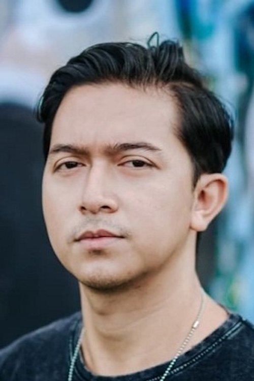 Putra Dinata as Delon