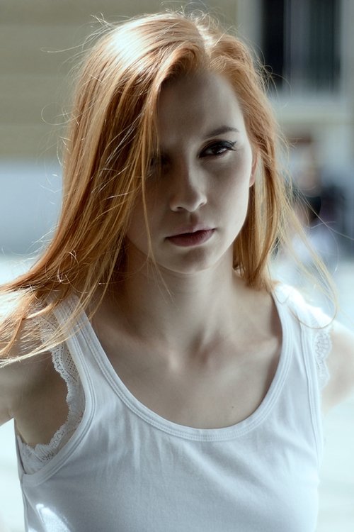 Desislava Kasabova as Sonya
