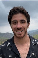 Elias 'Kanenas' Savva as Man at restaurant