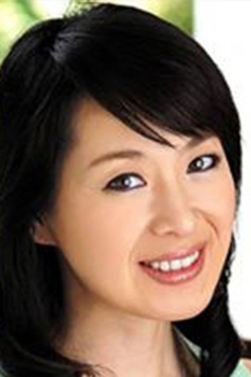 Chiaki Shinomiya as Rino's mother