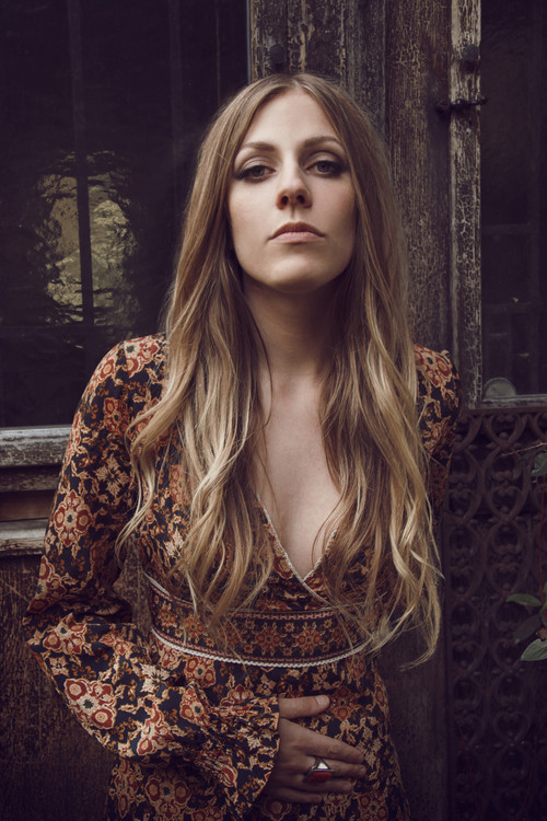 Elin Larsson as Vocals