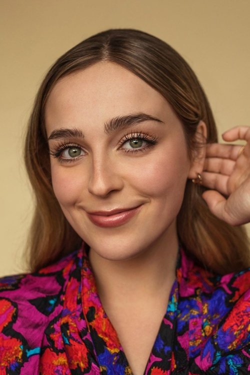 Chloée Deblois as Feu-Mamie (Voice)