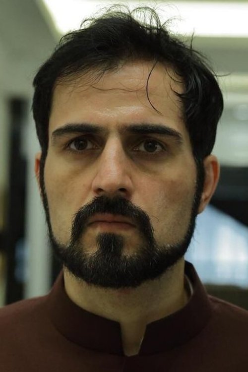 Sajjad Delafrooz as Rich Man in Hotel