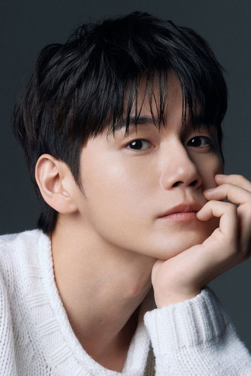 Ong Seong-wu as Choi Joon-Woo