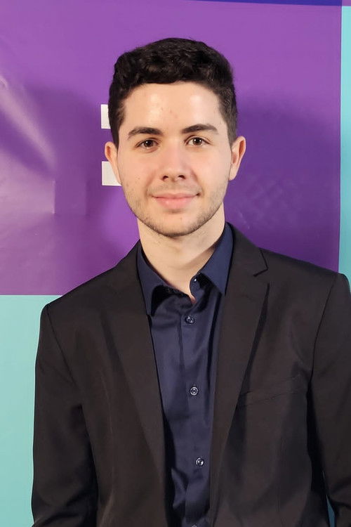 Jorge Sánchez as Chico