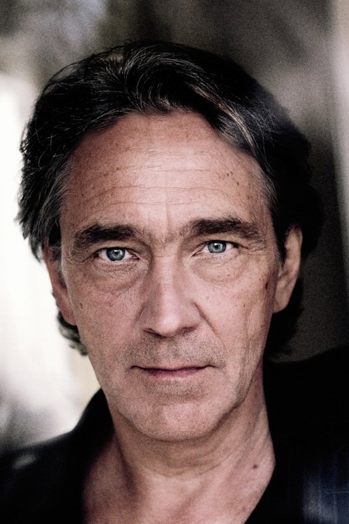 Stefan Hunstein as Dieter Breuer