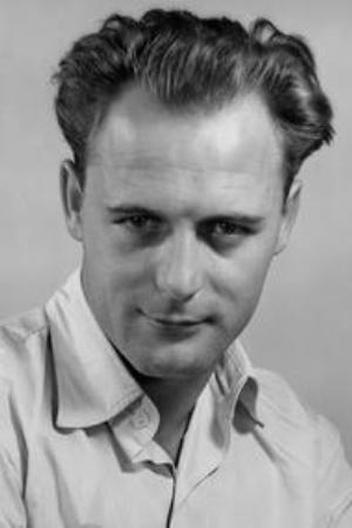 Franek Trefalt as George