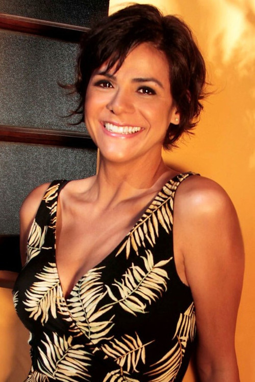 Carol Futuro as Sissi