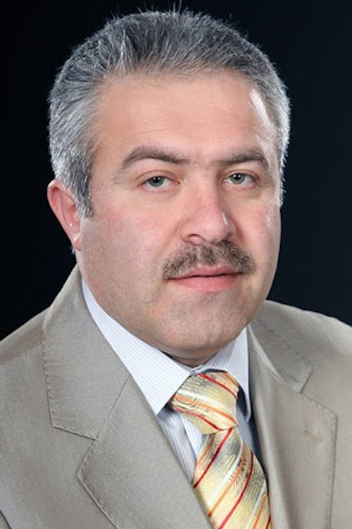 Sərvər Əliyev as Canpolad