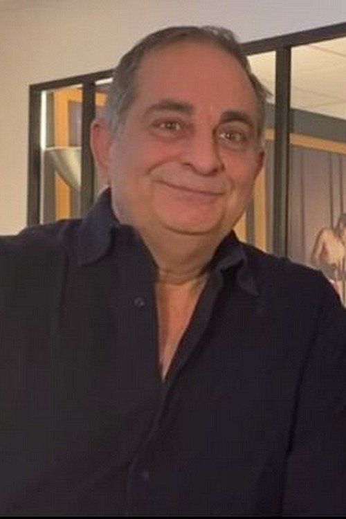 Laurent Fontaine as Self - Panelist