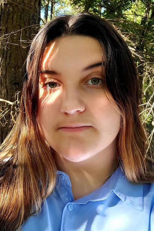 Frédérique Lachance as Fille du Centre Jeunesse 2