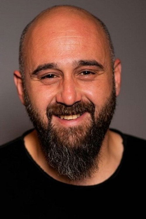 Görkem Türkeş as Şişçi Hamdi