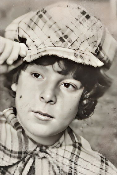 Douglas Mazzola as Peto