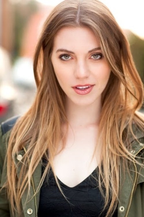 Sabina Friedman-Seitz as Shelly / Ashley