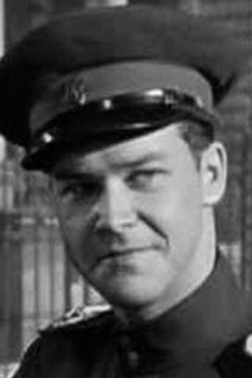 Roman Toporow as Maxim Kiroshilov